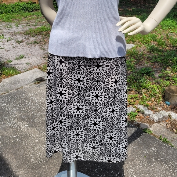 [EUC] VTG Hypnotized Brown & Cream Geometric Pattern Midi Skirt, Pull-on, Medium - Picture 2 of 11